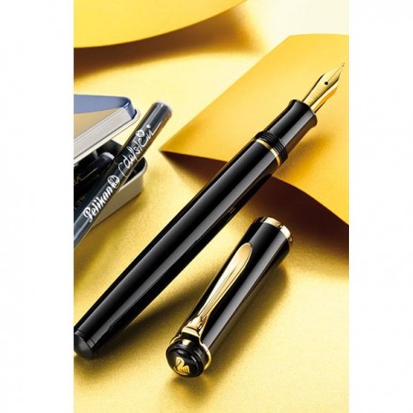 Stilou Pelikan Classic P200 / P205 cu rezerve de cerneala + cadou set 6 rezerve Edelstein Sapphire